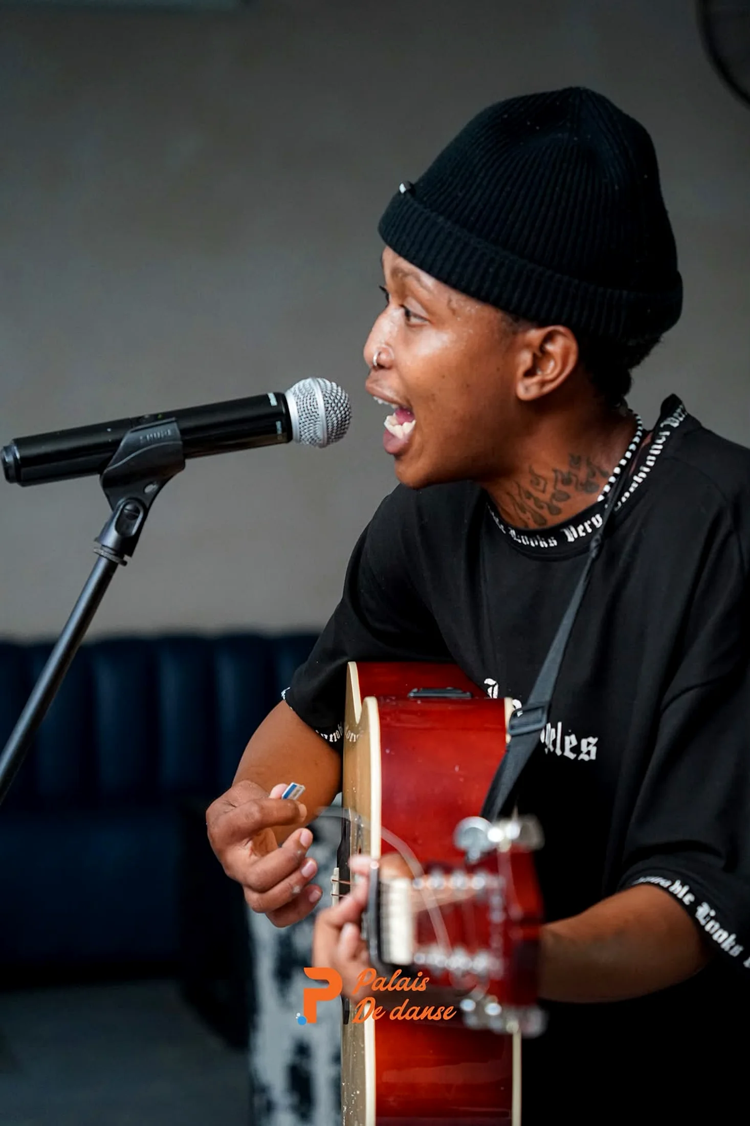 Original close-up indoor acoustic performance